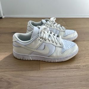 NIKE Dunk Sneakers